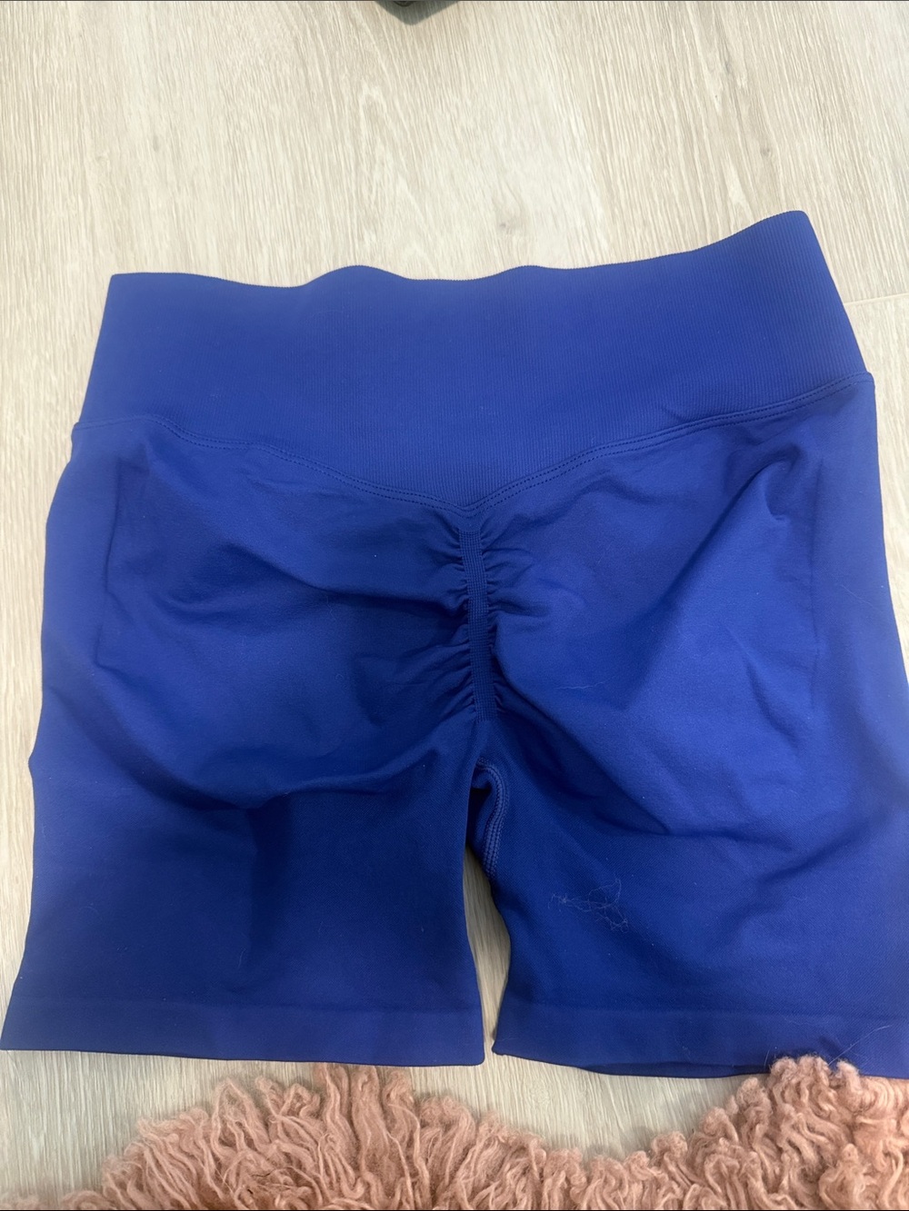Women’s High-Waist Scrunch Shorts - Royal Blue